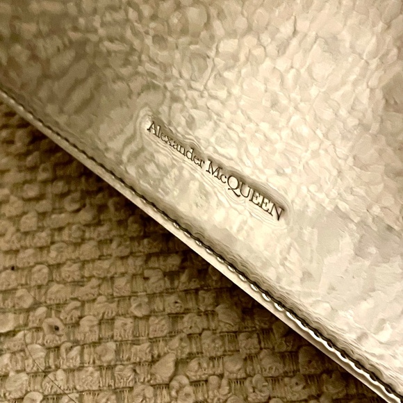 Metallic Silver Skull Shoulder Bag - Picture 9 of 16